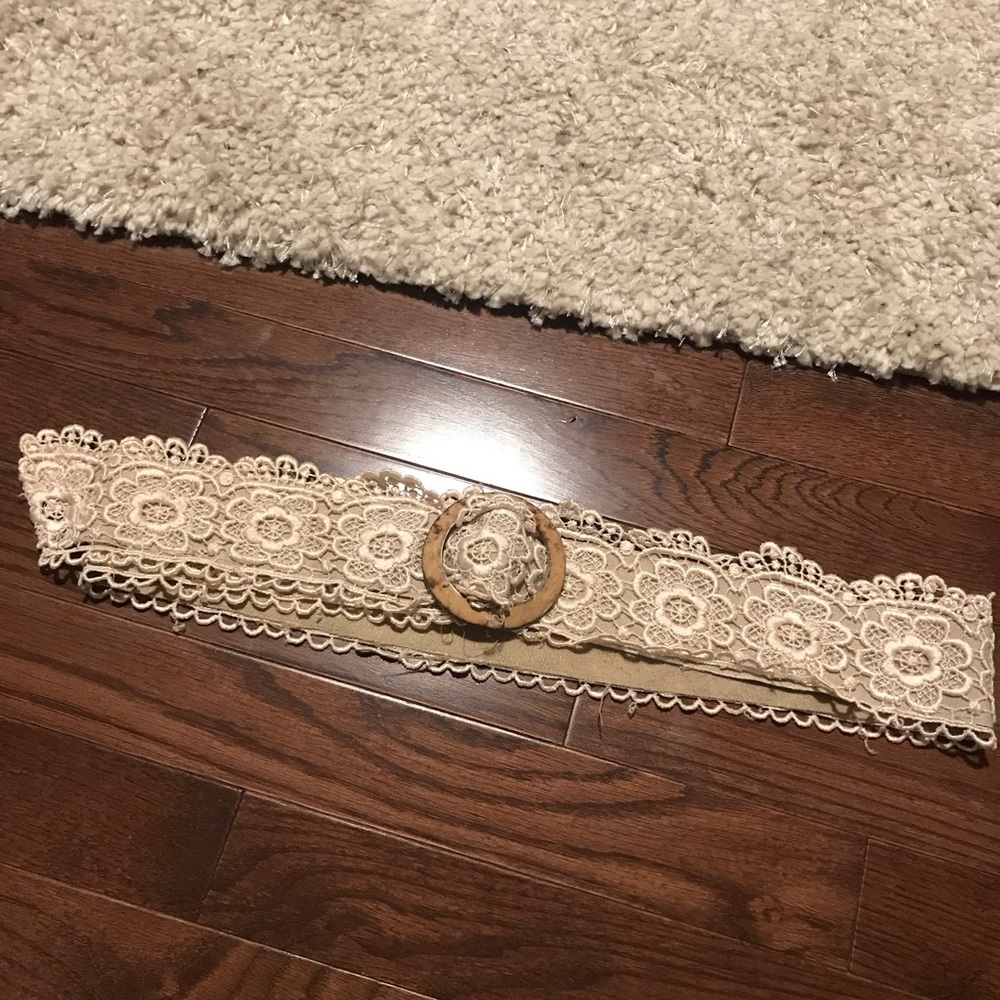 Ivory Lace Belt